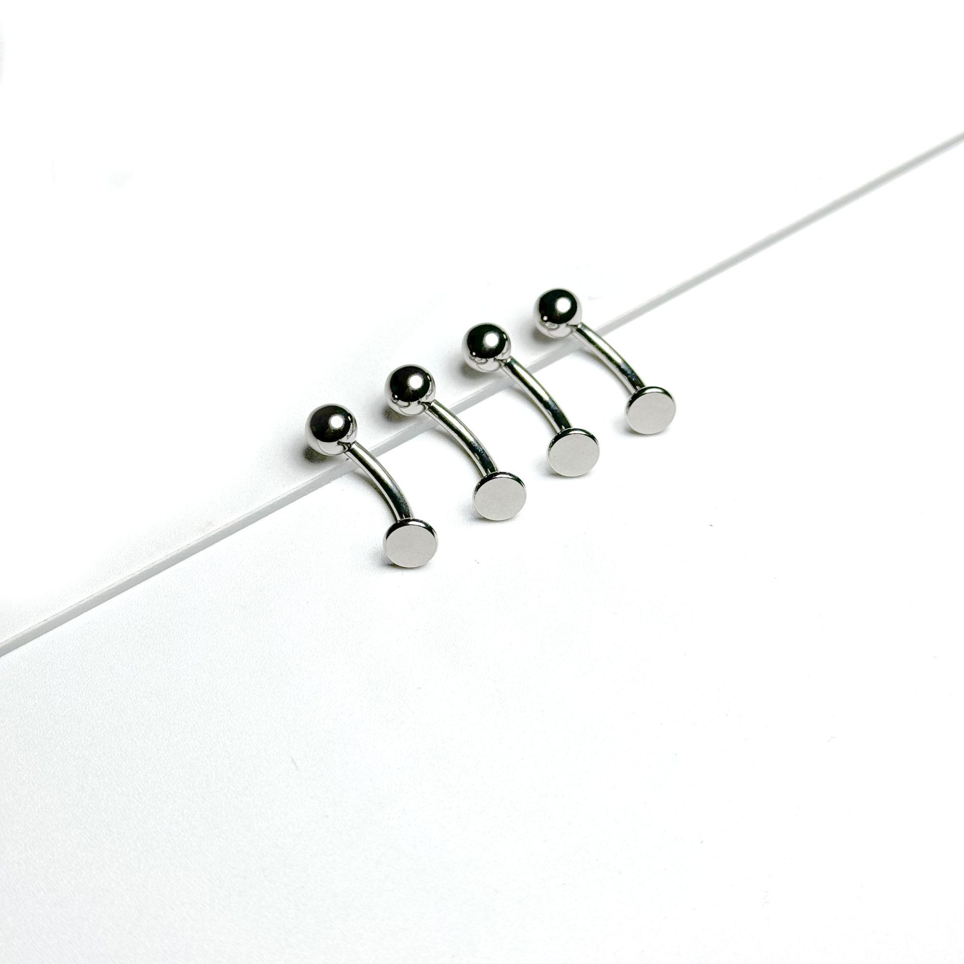 Internal Threaded Belly Button Bar