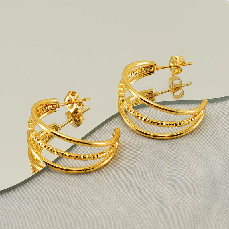 Gold-color Statement Earring