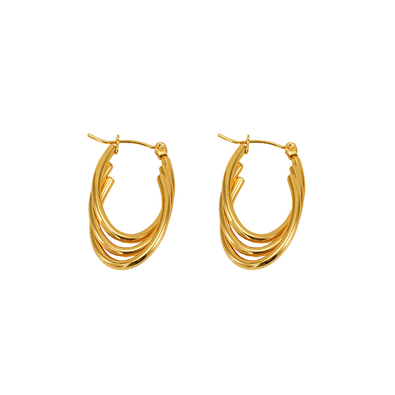 Ear Hoop in Gold Color