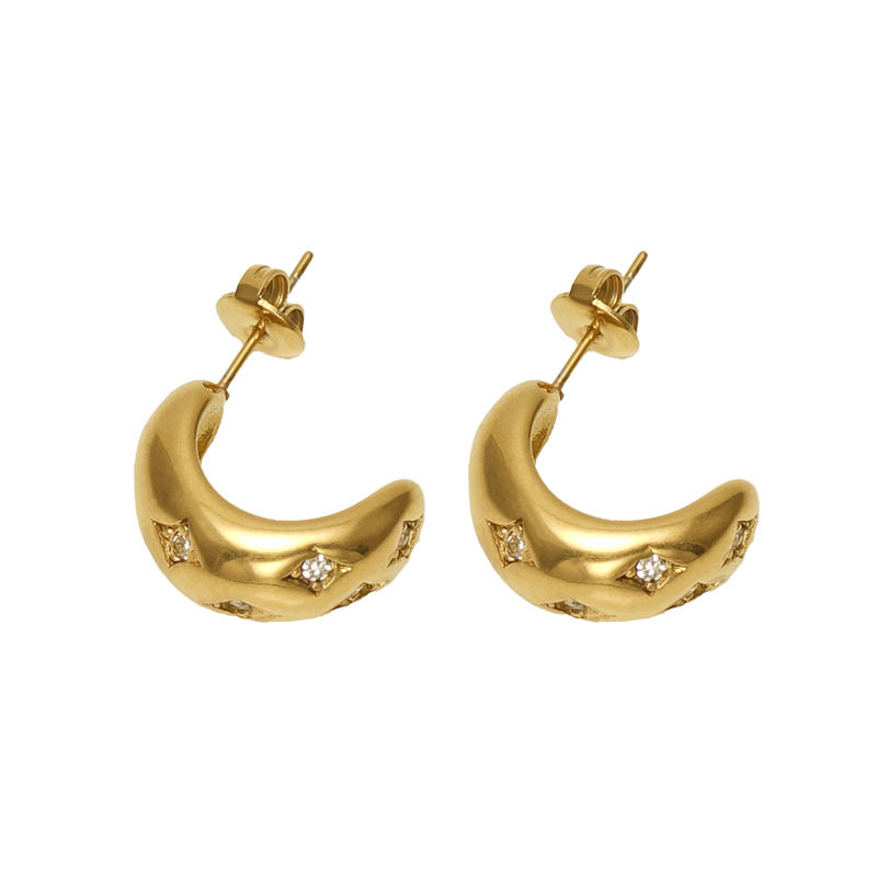 Statement Earring in Gold Color