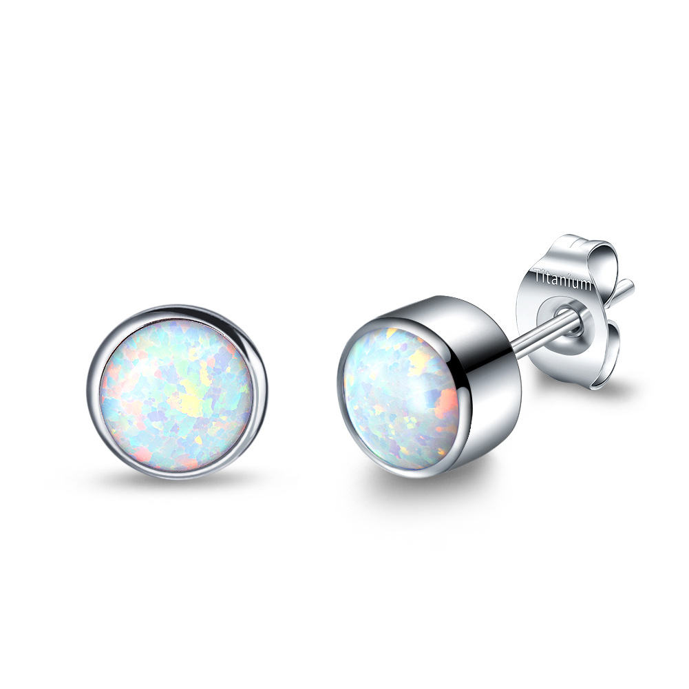 Fashionable Ear Stud with Opal