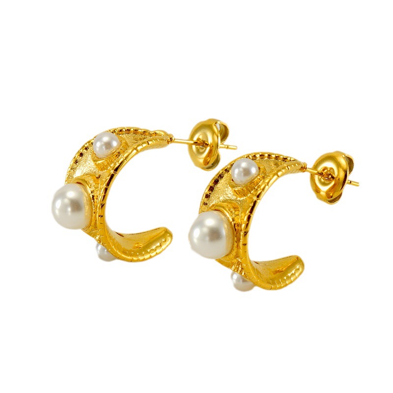 Statement Earring with Pearl