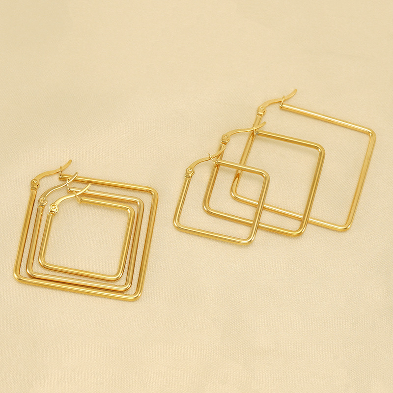 Square Ear Hoop