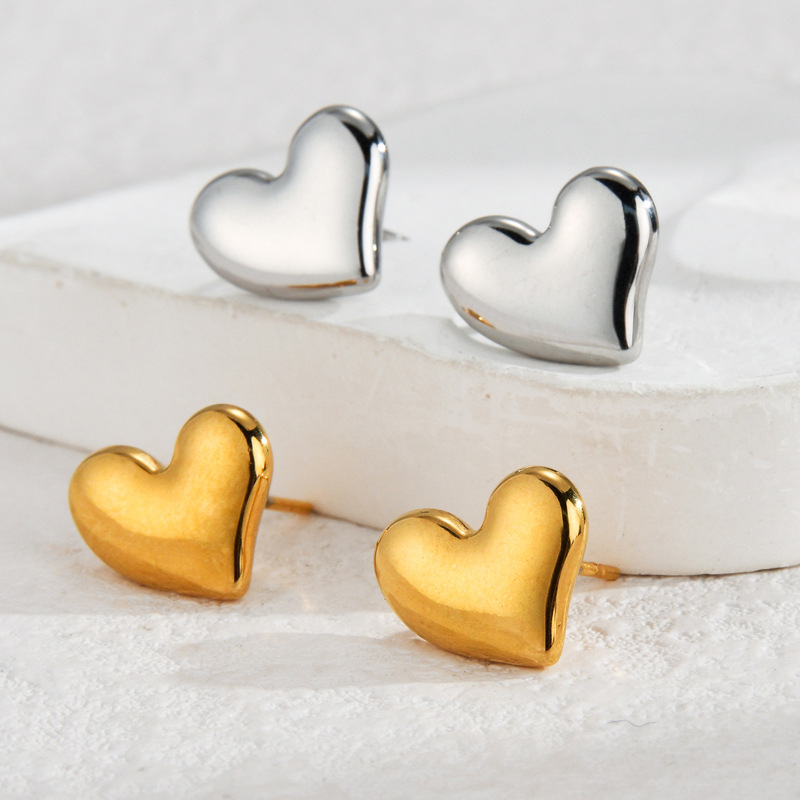 Heart-top Ear Stud