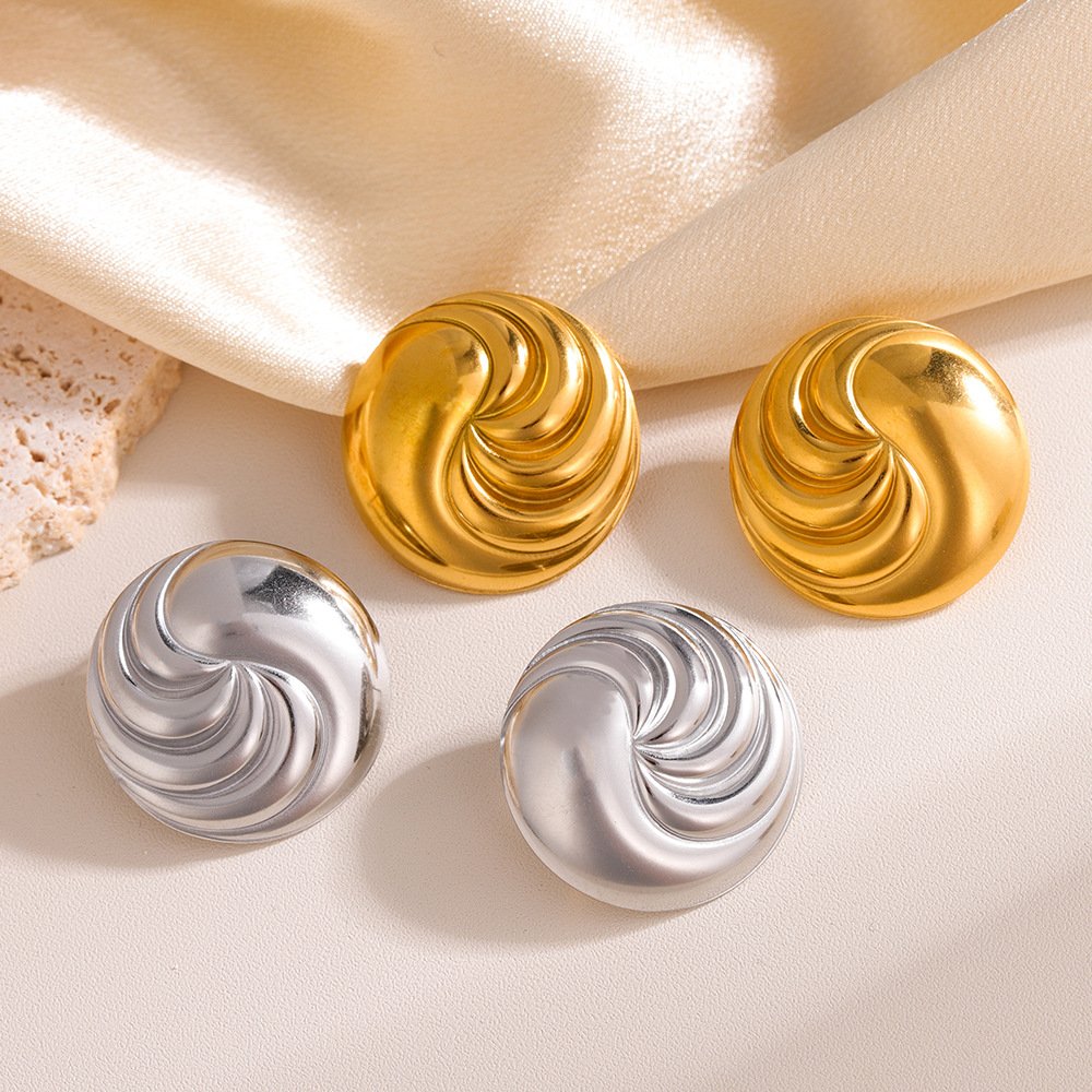 Round Statement Earring