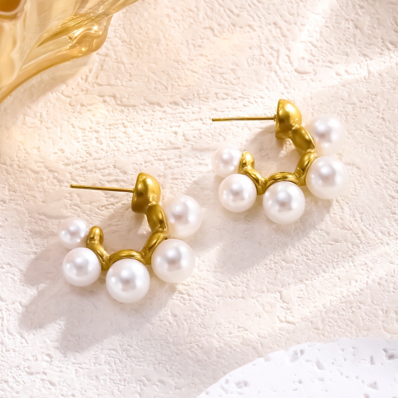 Statement Earring with Pearls