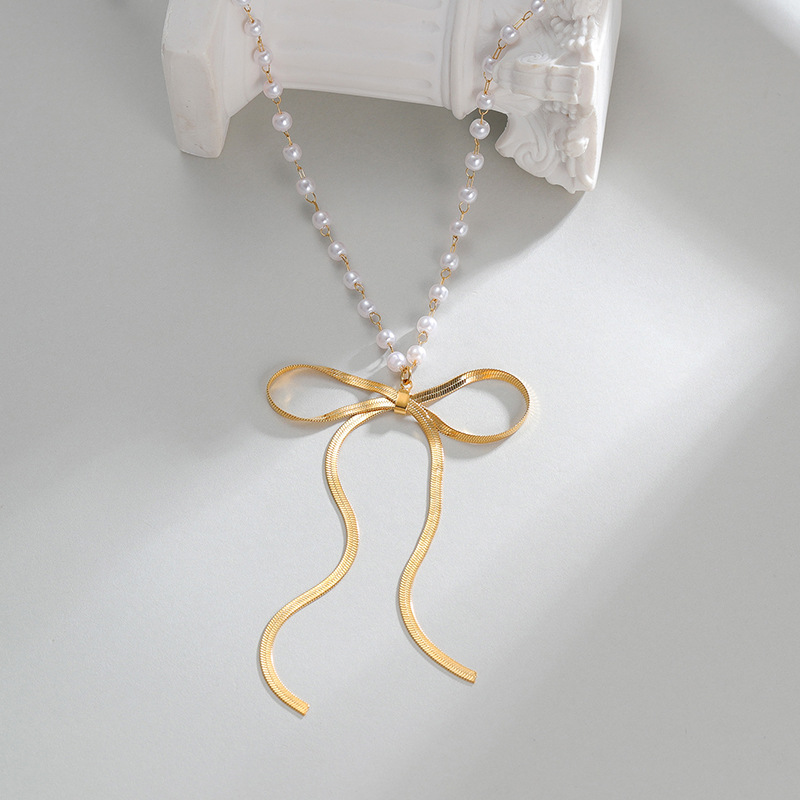 Necklace with Pearl