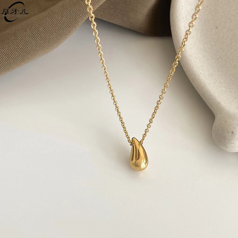 Necklace with Waterdrop