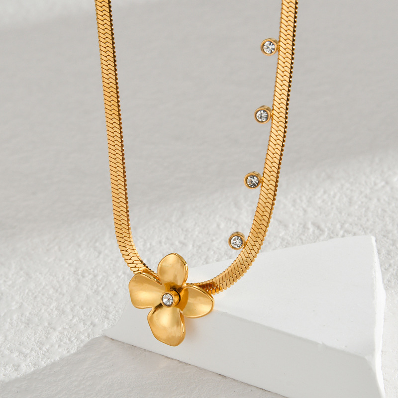 18k Gold Plated Necklace with Flower