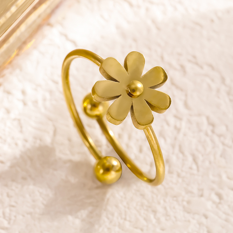 Ring with Flower