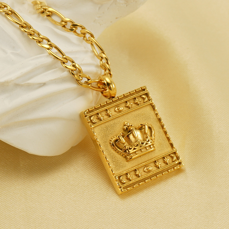 18k Gold Plated Necklace with Figaro Cha