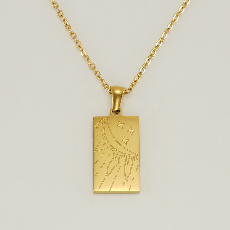 Necklace with Tarot-look Pendant