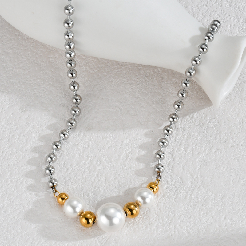 Necklace with Pearl