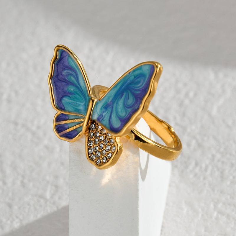 Ring with Butterfly