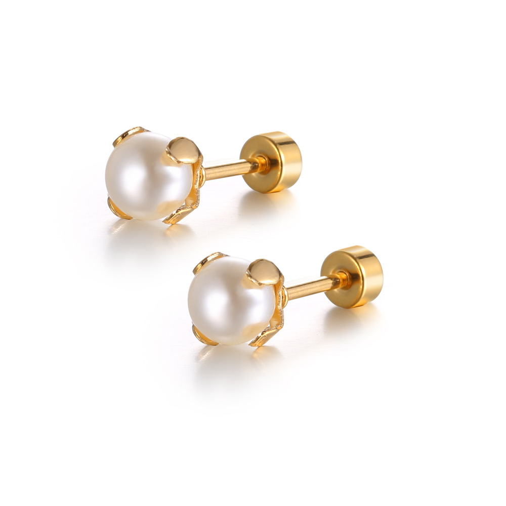 Ear Stud with Pearl Top