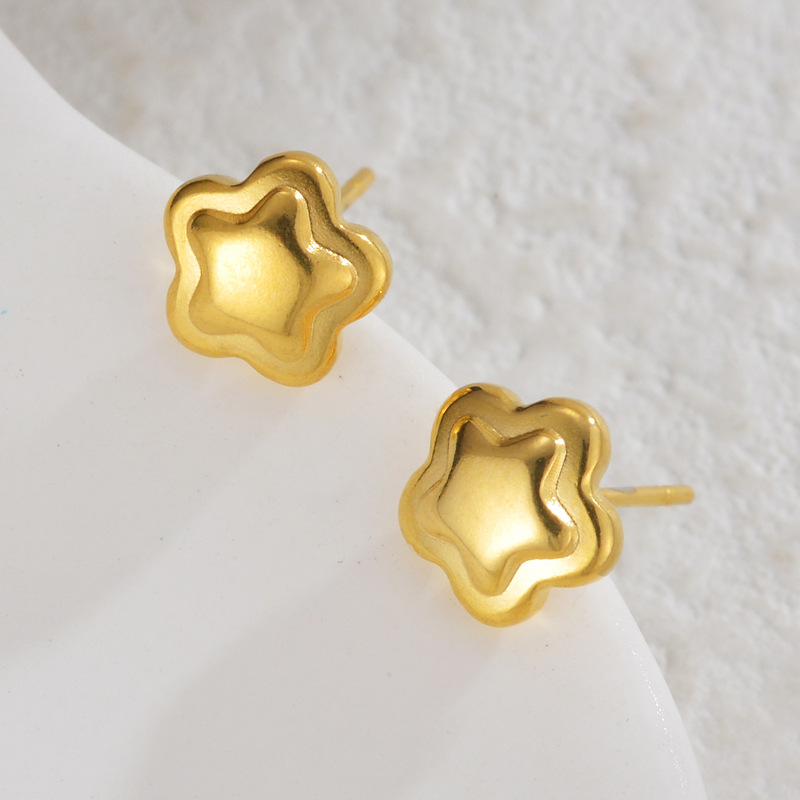 Star-top Ear Stud