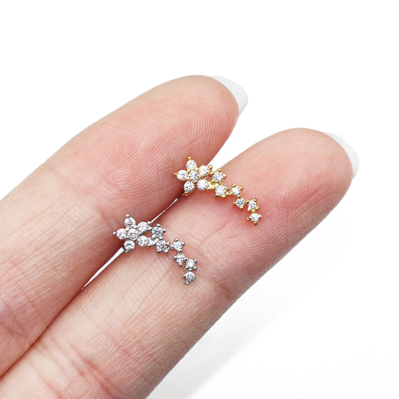 Fashionable Ear Stud with CZ(图1)