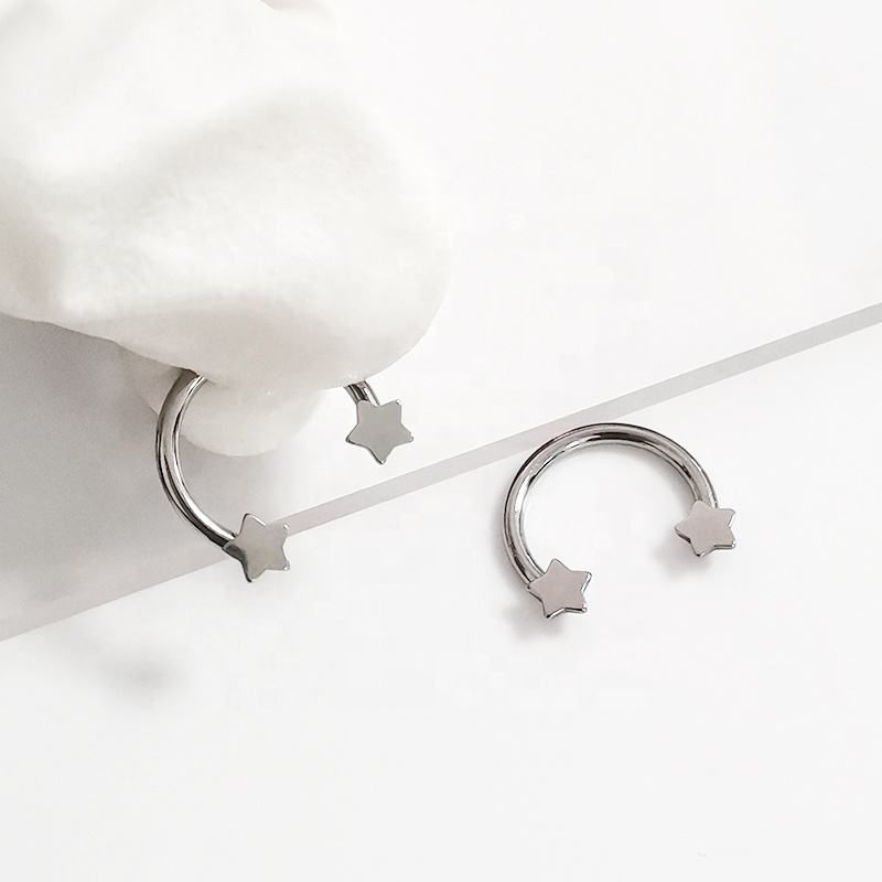 Circular Piercing Barbell with Star(图1)