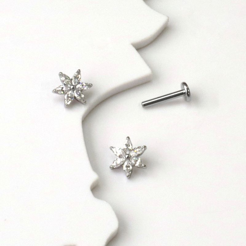 Ear and Lip Stud with Flower Head(图1)