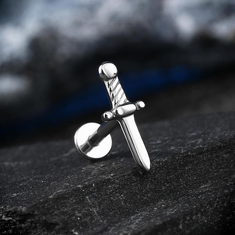 Sword-shaped Ear and Lip Stud(图1)