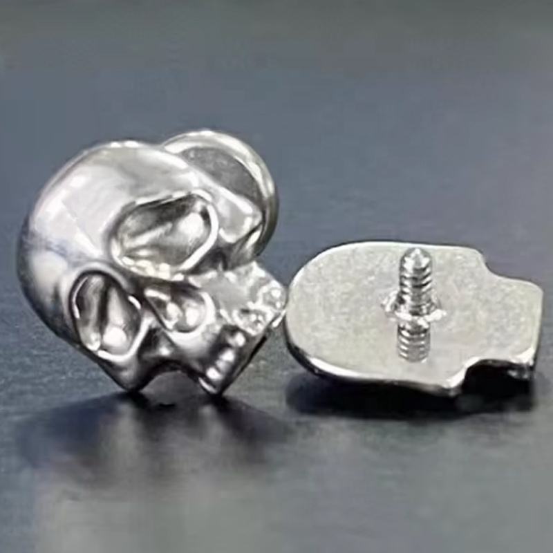 Skull-shaped Ear and Lip Stud(图1)