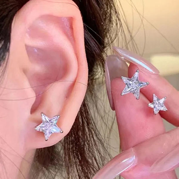 Star-shaped Ear Stud(图1)