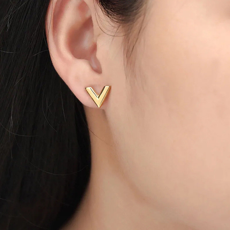 V-shaped Ear Stud(图1)