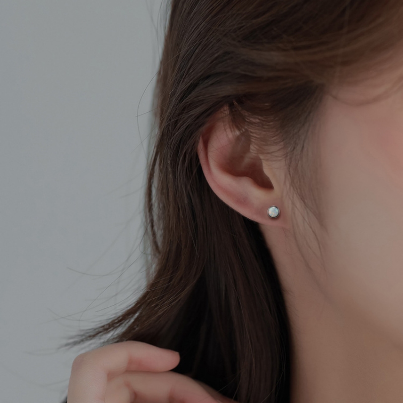 Silver-color Ear Stud with Opal(图1)