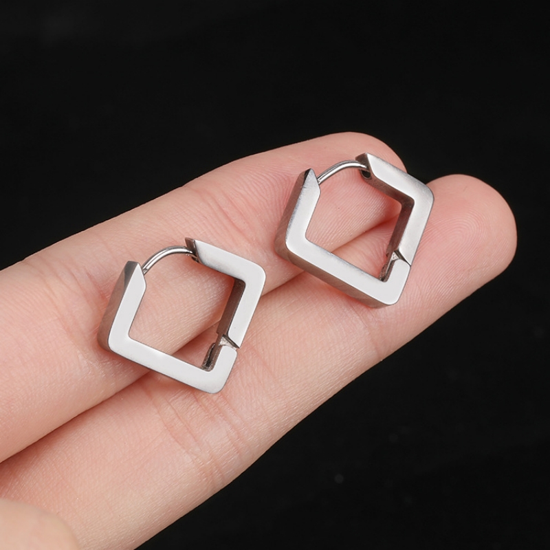 Surgical Steel Ear Huggies(图1)