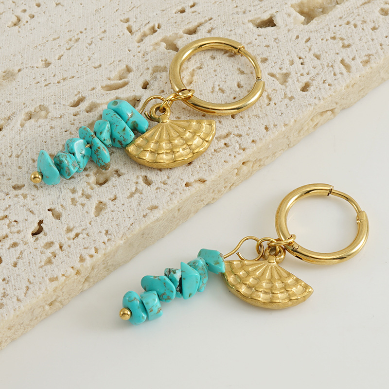 Ear Huggies with Turquoise Dangle(图1)