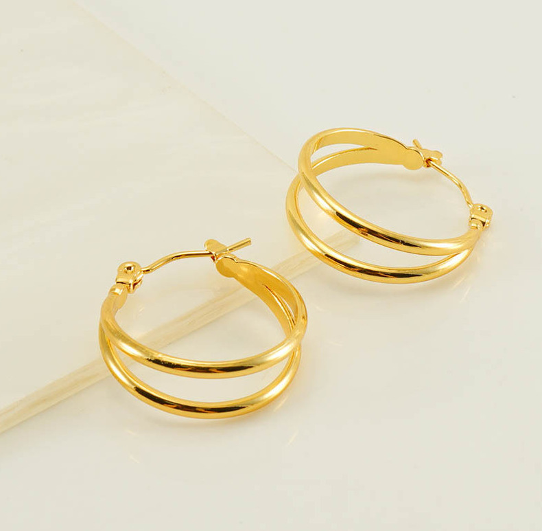 Ear Huggies in Gold Color(图1)