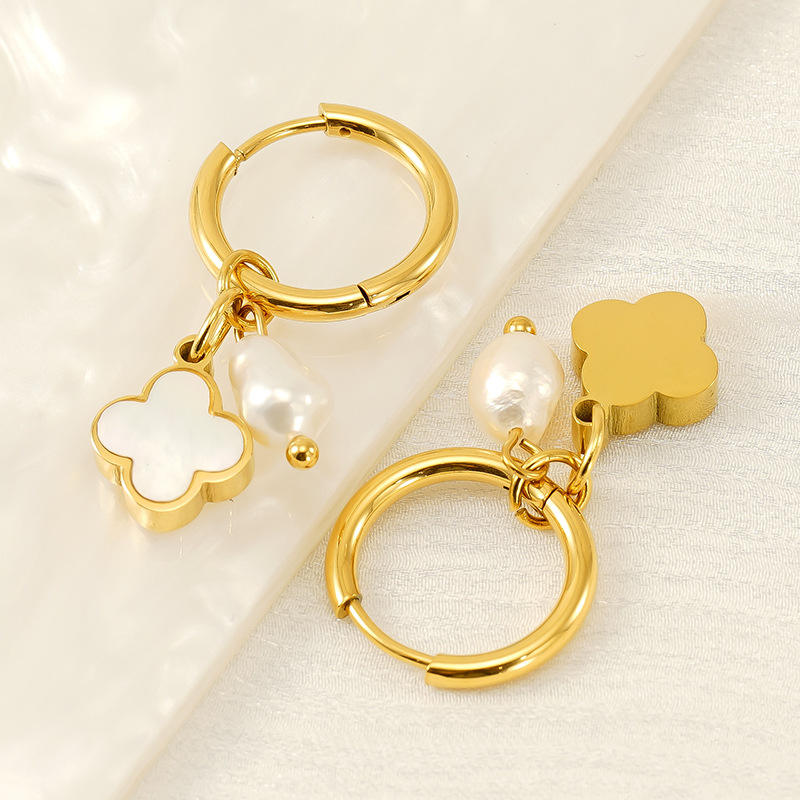 Ear Huggies with Pearl and Shell(图1)