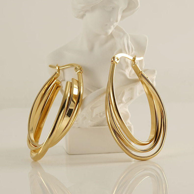 Ear Huggies in Gold Color(图1)