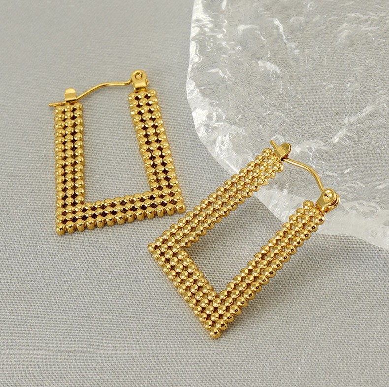 18k Gold Plated Ear Hoop(图1)