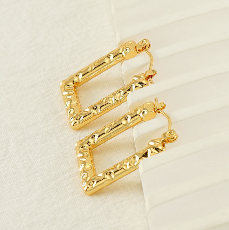 18k Gold Plated Ear Hoop(图1)