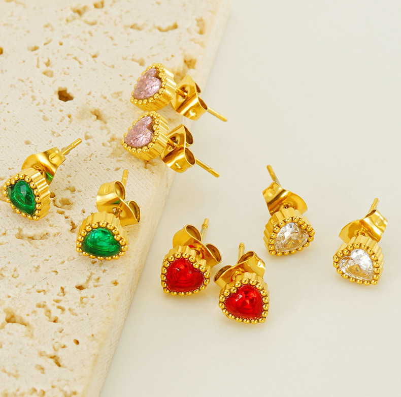 Ear Stud with Heart Zircon(图1)