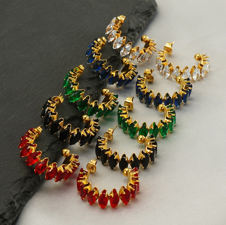 Statement Earring with Zircon(图1)