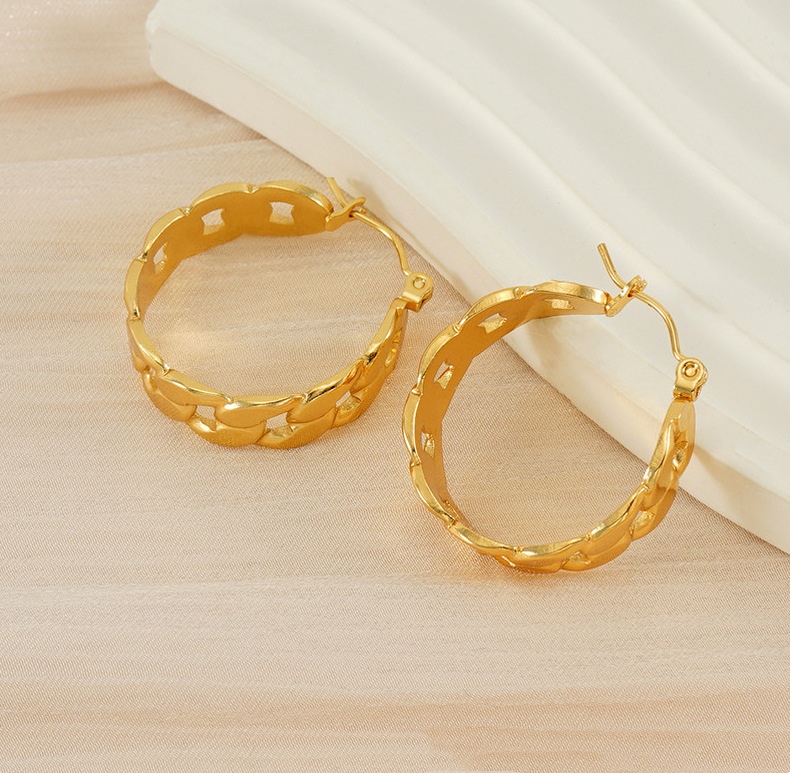 18k Gold Plated Ear Hoop(图1)