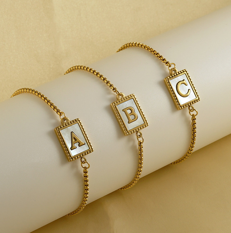 Alphabet Bracelet with Shell(图1)