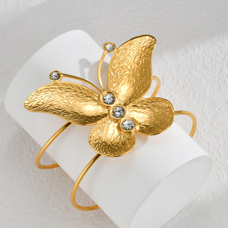 Bracelet with Butterfly(图1)