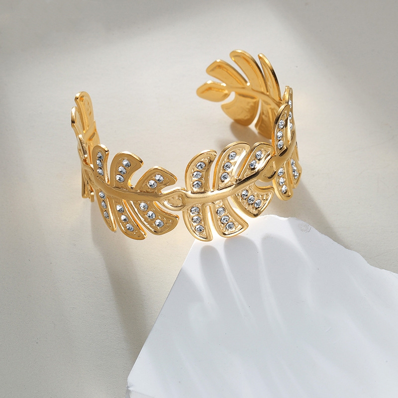 18k Gold Plated Cuff Bracelet(图1)