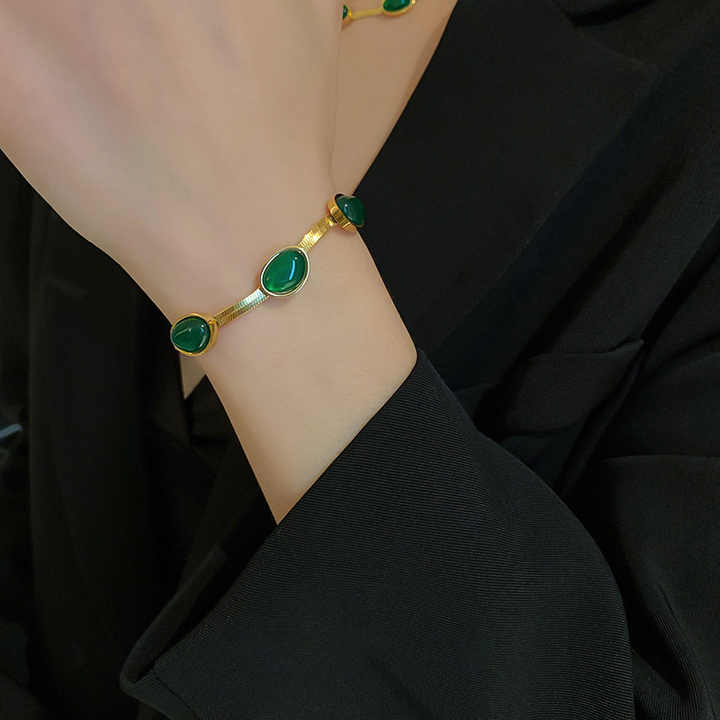 18k Gold Plated Bracelet with Stone(图1)