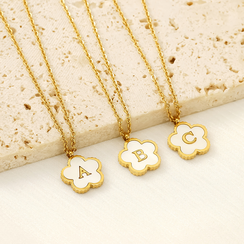 Alphabet Necklace with Shell(图1)