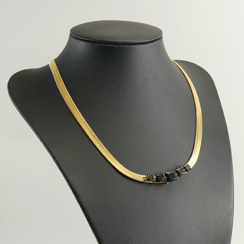 Necklace with Zircon(图1)