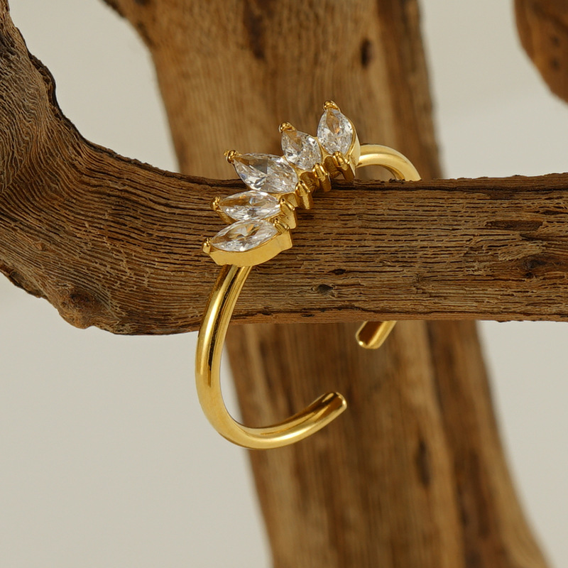 Ring with 5 Marquise(图1)