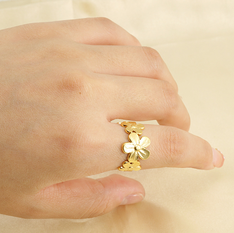 Opening Adjustable Ring with Flower(图1)