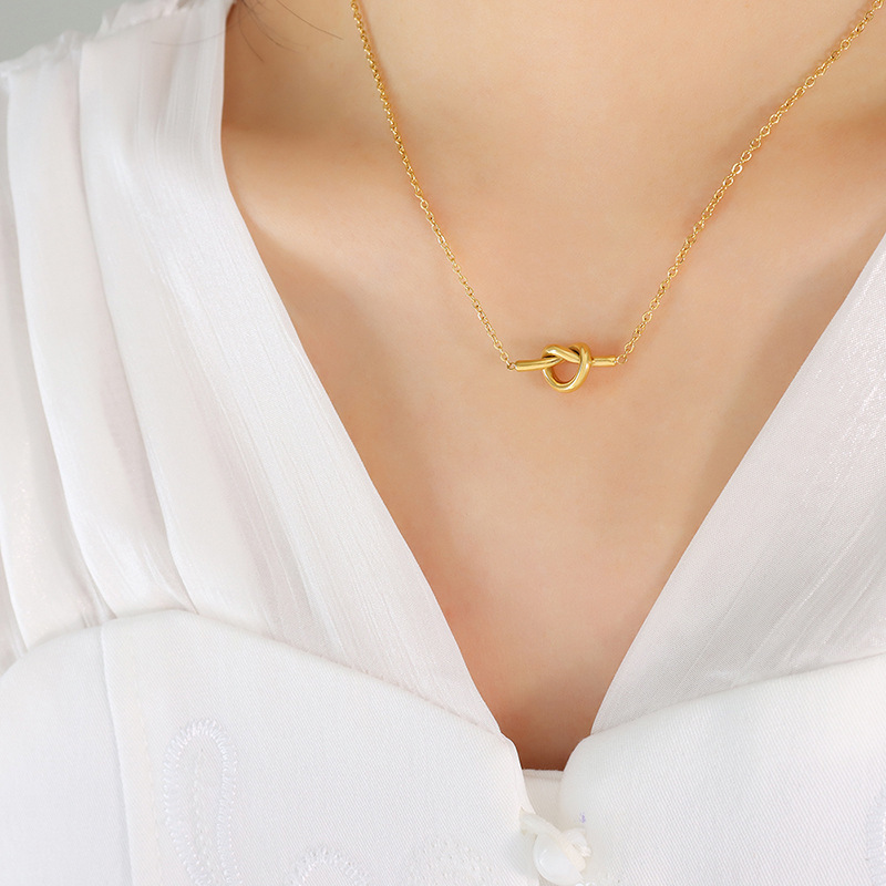 Necklace with Knot(图1)