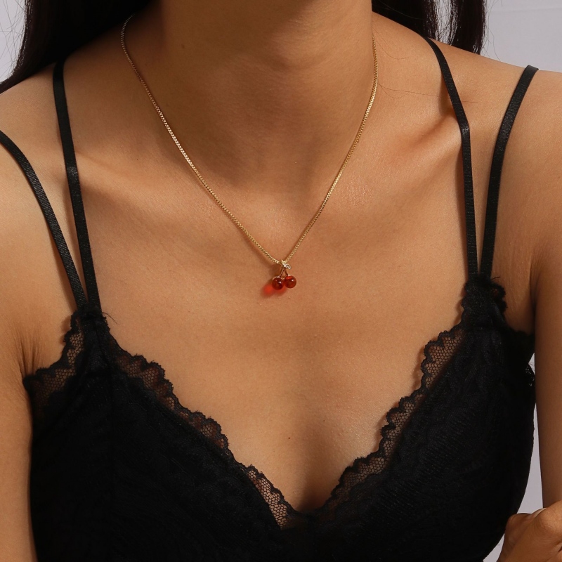 Necklace with Cherry Pendant(图1)