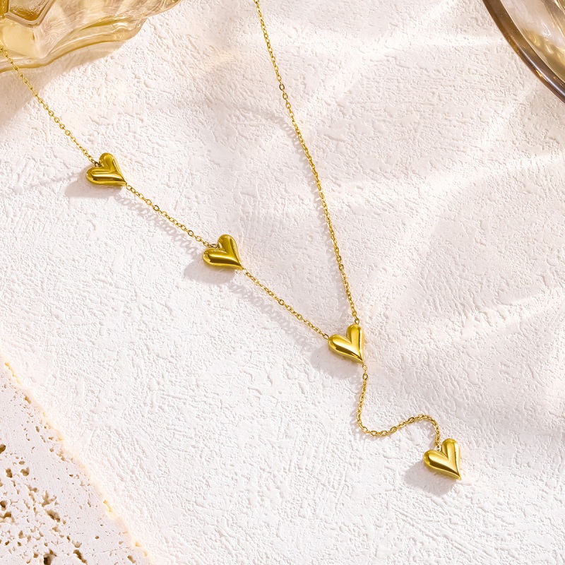 Necklace with Hearts(图1)