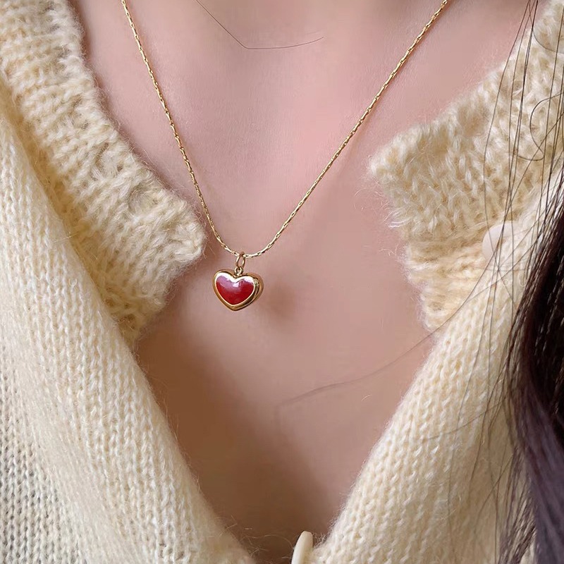 Necklace with Heart Pendant(图1)